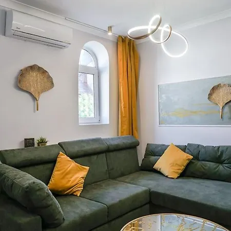 Apartment Chic 2br - Ateneu - Center Bucharest