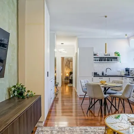 Appartamento Chic 2br - Ateneu - Center Bucarest