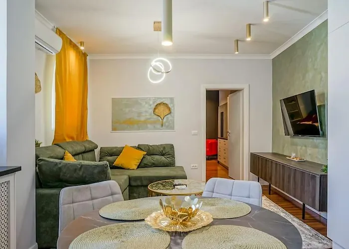 Chic 2br - Ateneu - Center شقة بوخارست