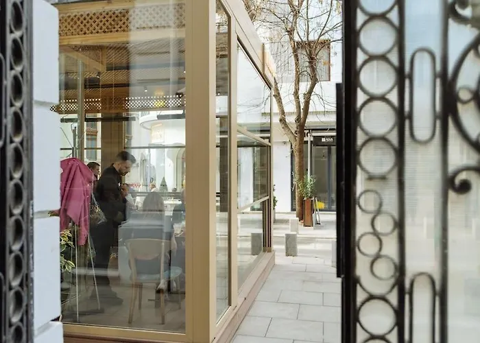 Chic 2br - Ateneu - Center شقة