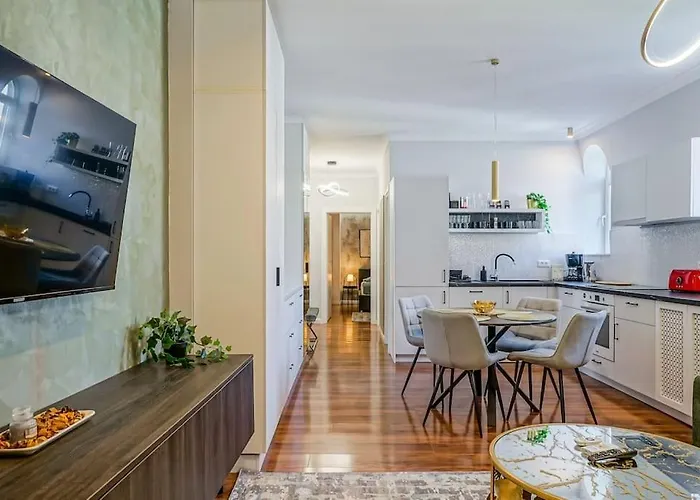 アパート Chic 2br - Ateneu - Center ブカレスト